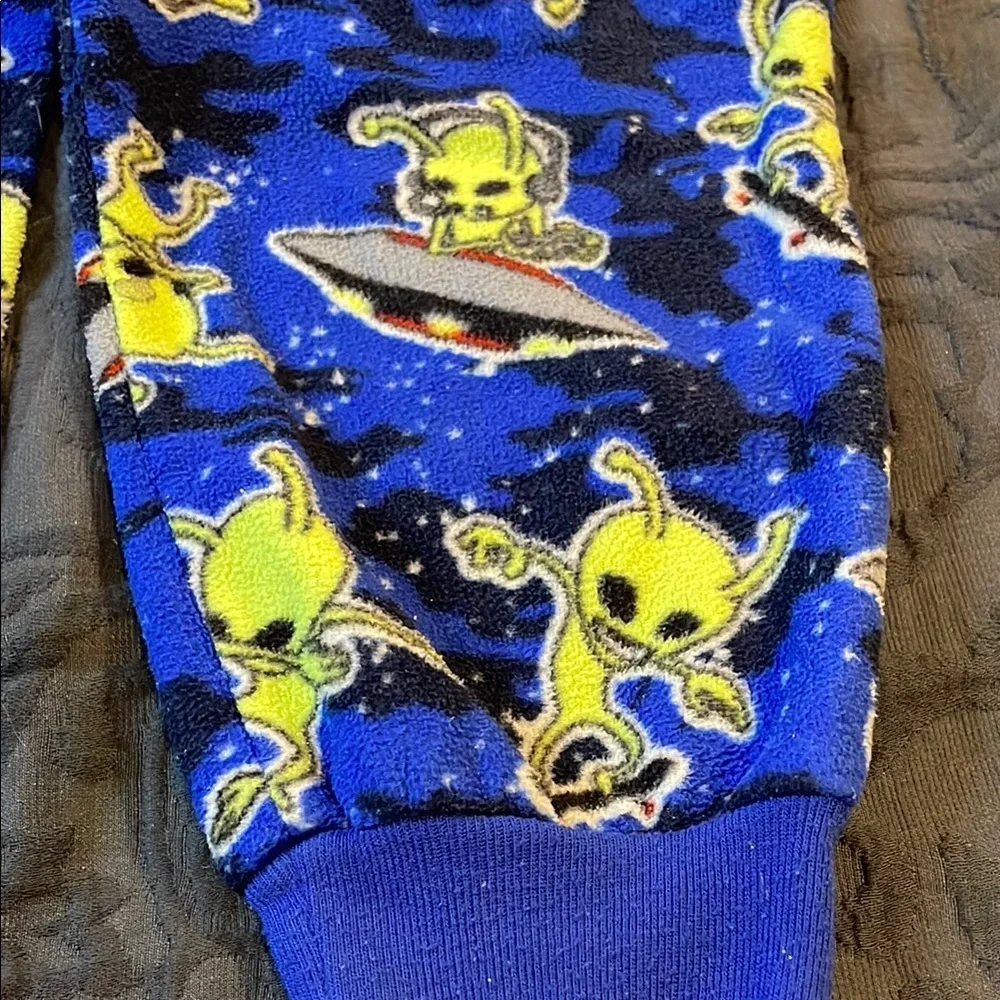 Blue Alien Print Onesie Pajamas Size M/M 7/8